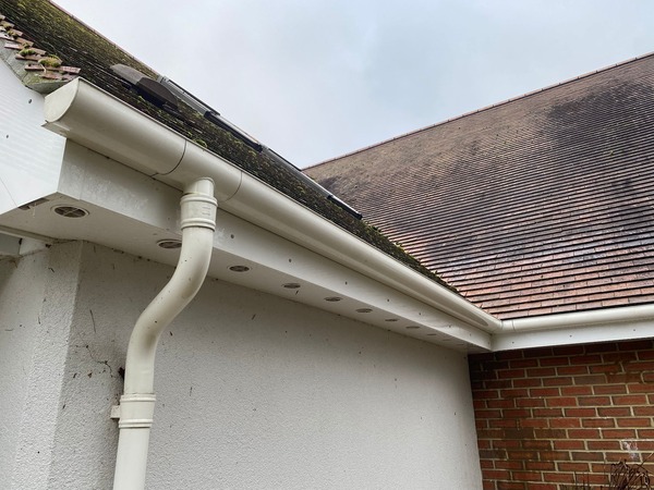 Residential gutter cleaning experts in Sunningdale, Berkshire